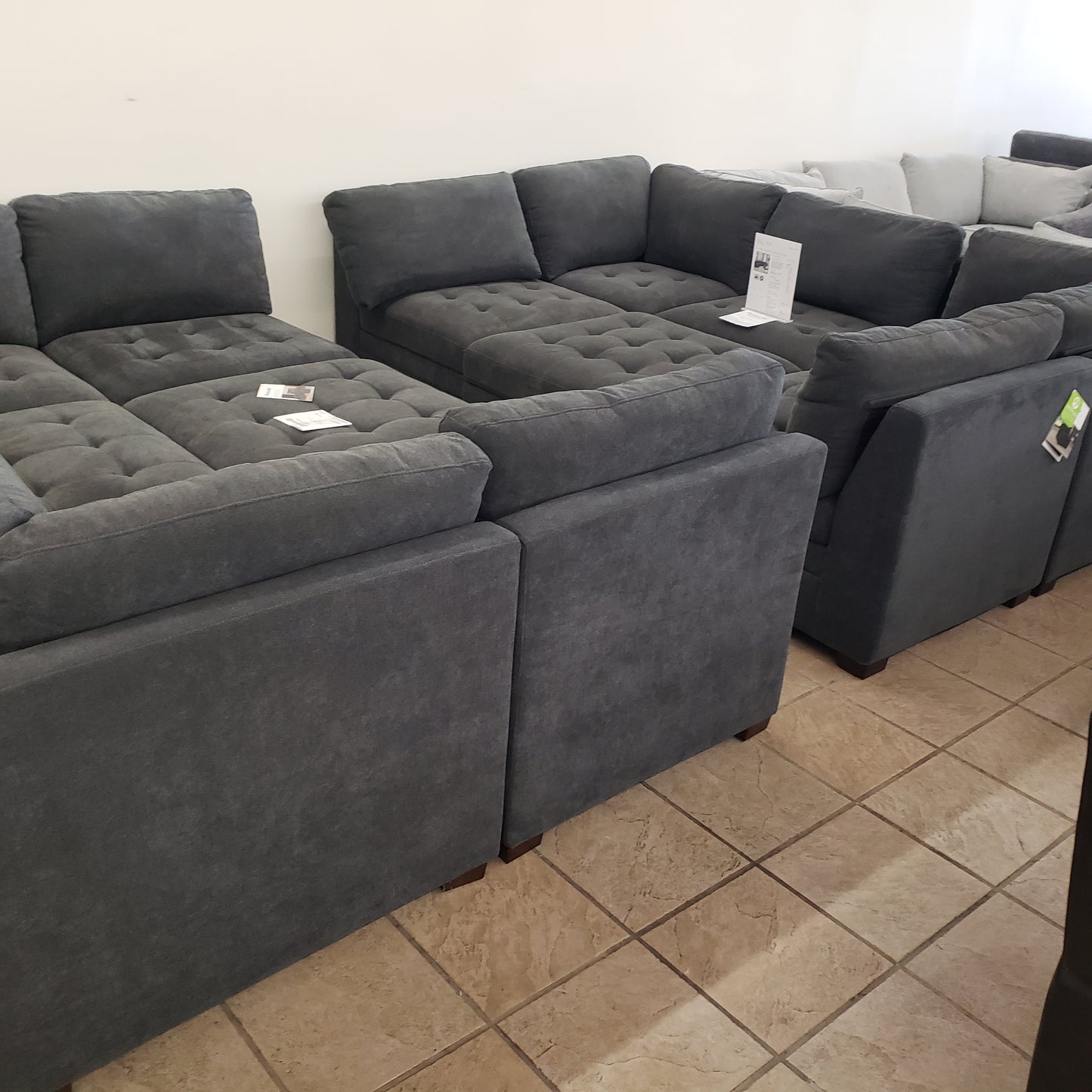 Thomasville Tisdale Modular Sectional 6-piece Dark Gray with Storage Ottoman
