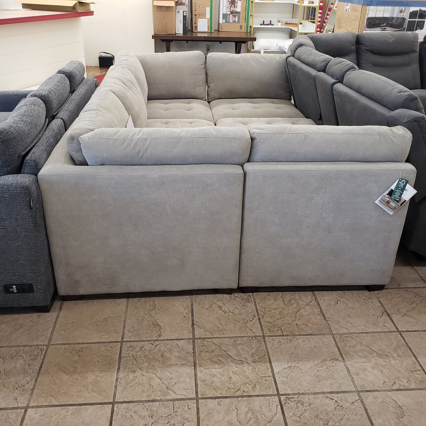Thomasville Tisdale Modular Sectional 6-piece Dark Gray with Storage Ottoman