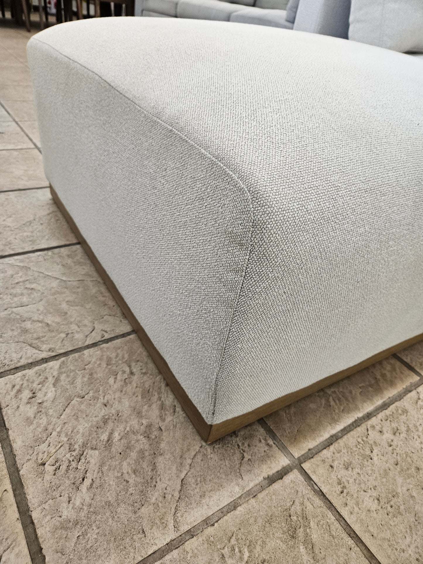 Henredon Murphy Fabric Modular Sectional with Ottoman - Floor Model