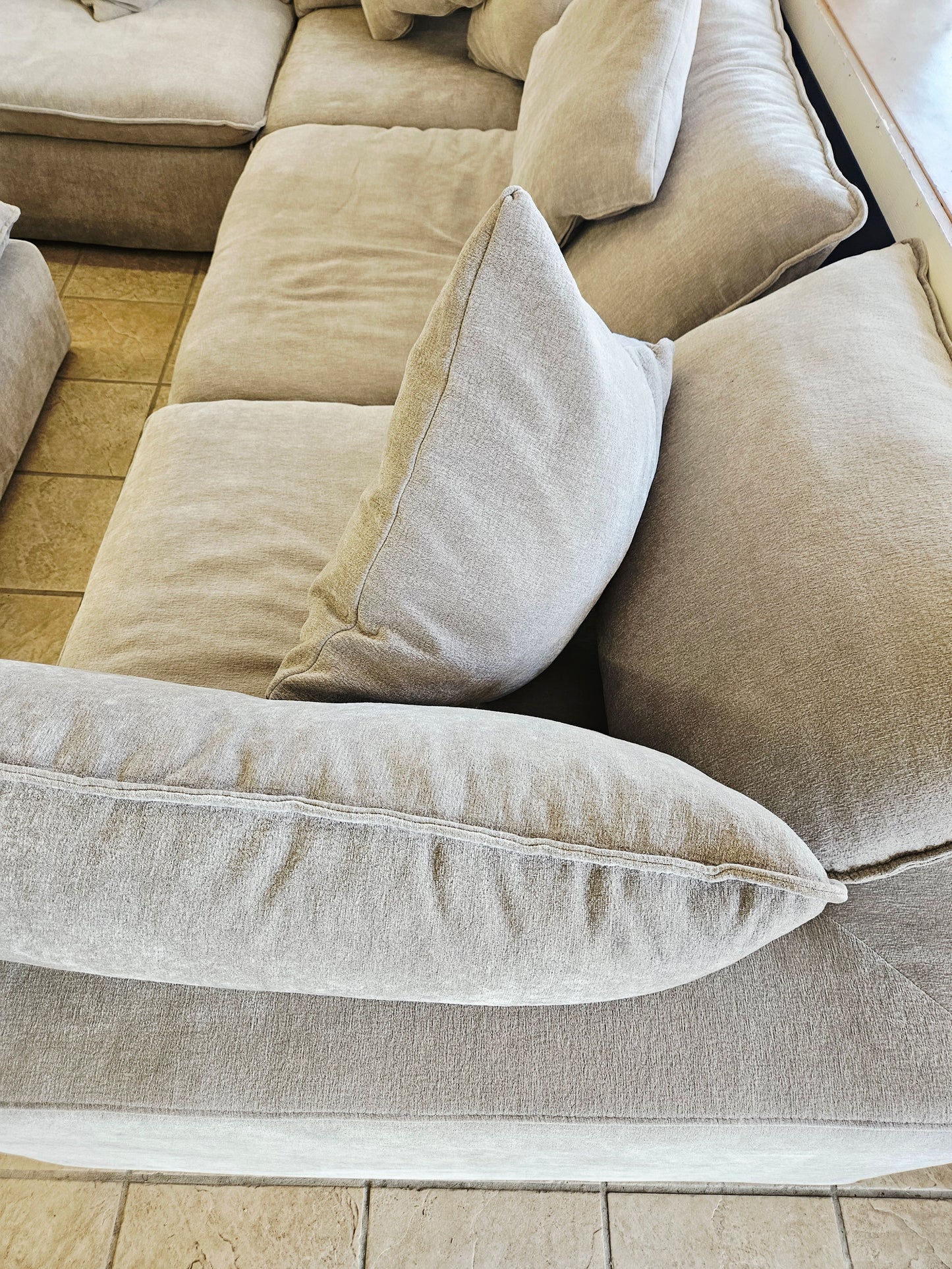 Sereen 6-piece Fabric Modular Sectional, Taupe - Floor Model