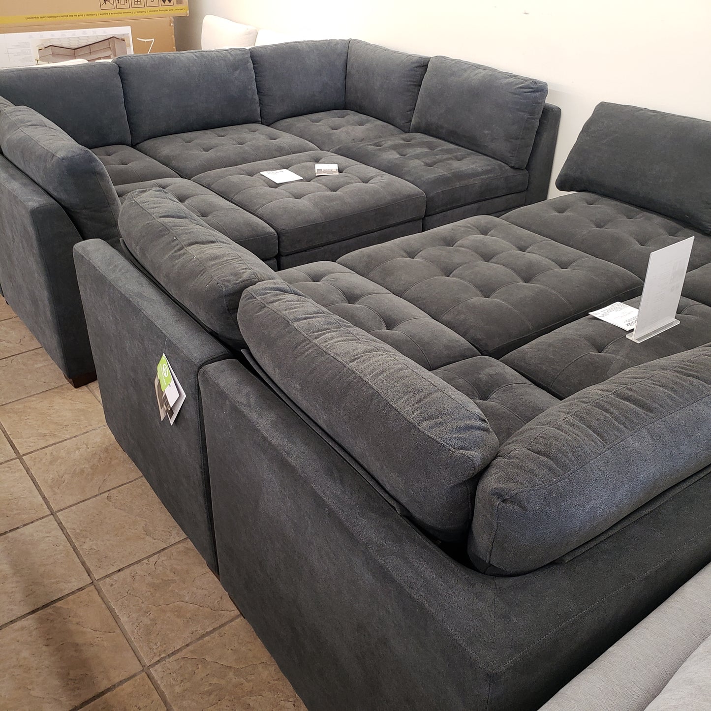 Thomasville Tisdale Modular Sectional 6-piece Dark Gray with Storage Ottoman