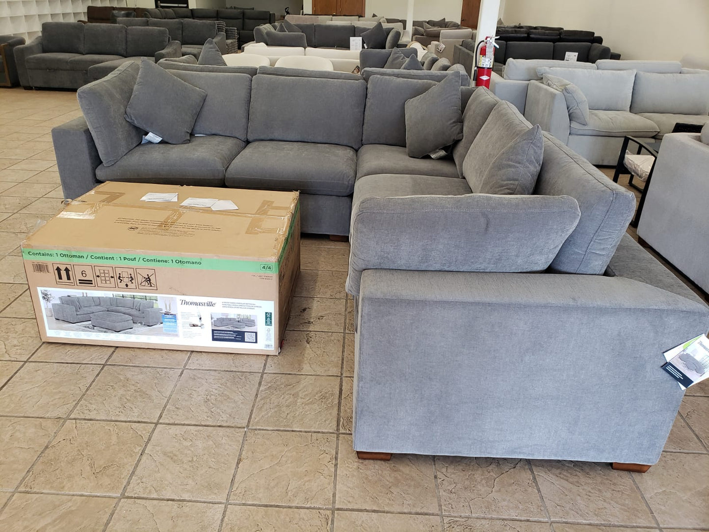 Thomasville Lowell 6-piece Modular Sectional, Dark Gray