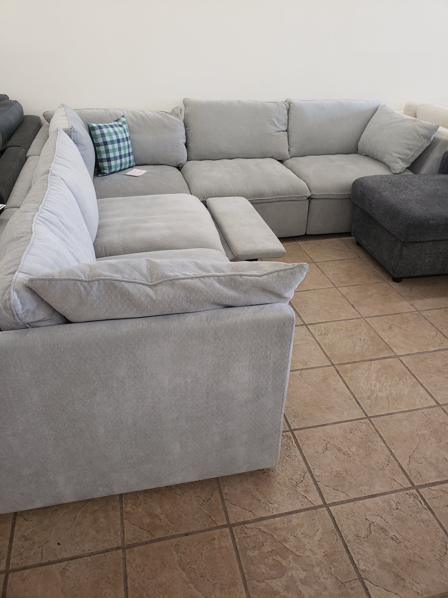 Harwood 5-piece Fabric Modular Sectional with Power Footrest
